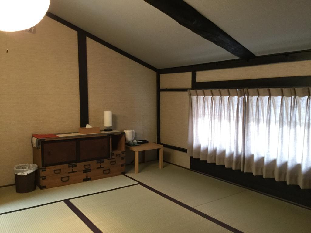 Honmachi Juku Hotel Хиконе Екстериор снимка